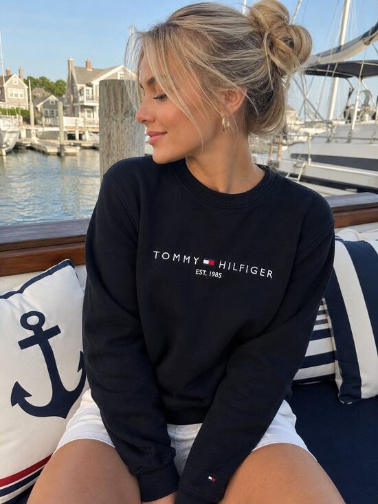 Tommy Hilfiger Sweaters - Tommy Hilfiger Navy Blue Logo Crewneck Sweatshirt XS Classic Pullover